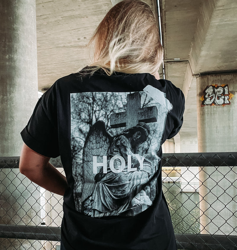 Holy T-shirt